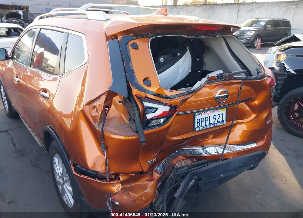 2020 NISSAN ROGUE SV FWD VIN: JN8AT2MT3LW002925