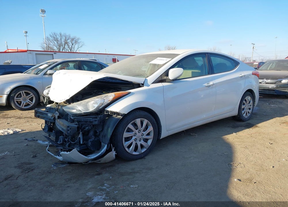 2013 HYUNDAI ELANTRA VIN: 5NPDH4AE4DH225770