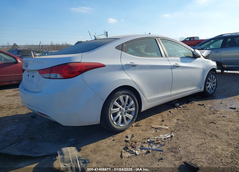 2013 HYUNDAI ELANTRA VIN: 5NPDH4AE4DH225770