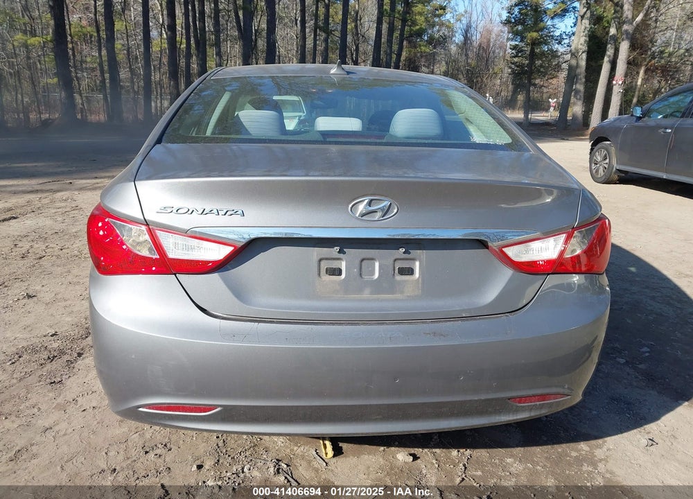 2013 HYUNDAI SONATA VIN: 5NPEB4AC5DH744010