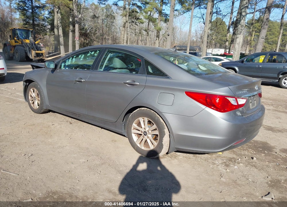 2013 HYUNDAI SONATA VIN: 5NPEB4AC5DH744010