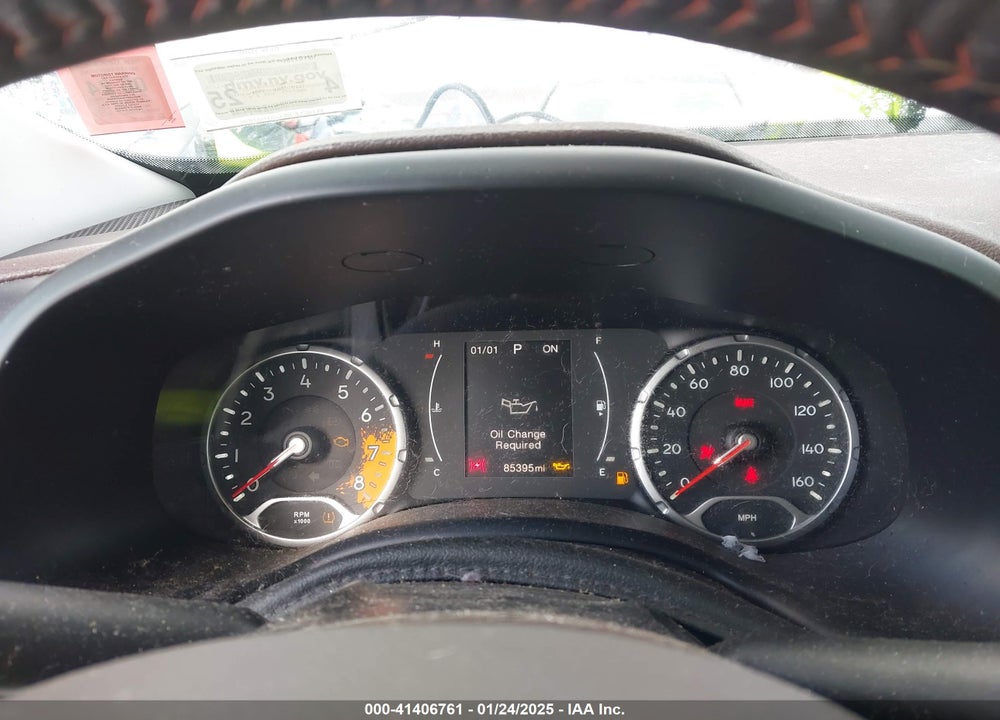 2016 JEEP RENEGADE LATITUDE VIN: ZACCJBBT6GPD44935