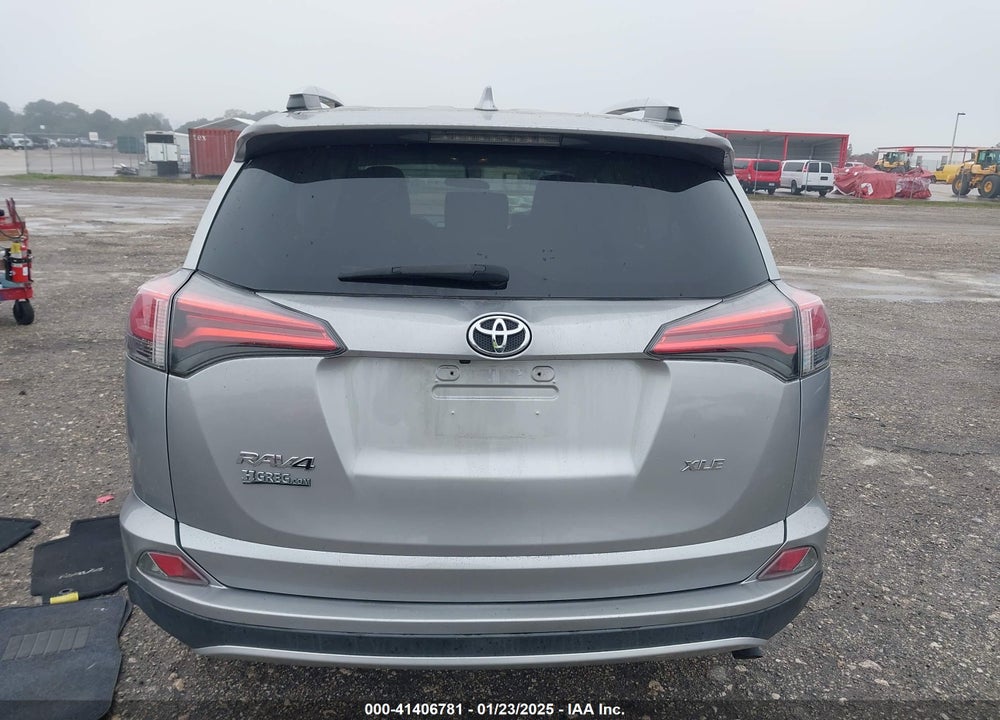 2016 TOYOTA RAV4 XLE VIN: 2T3WFREVXGW302855