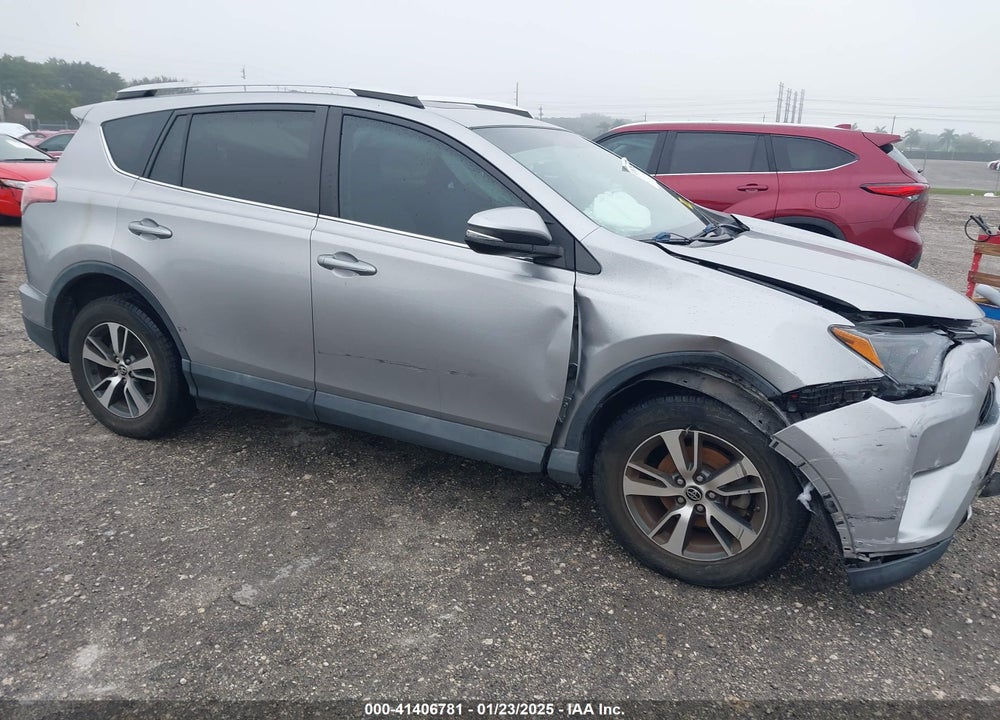 2016 TOYOTA RAV4 XLE VIN: 2T3WFREVXGW302855
