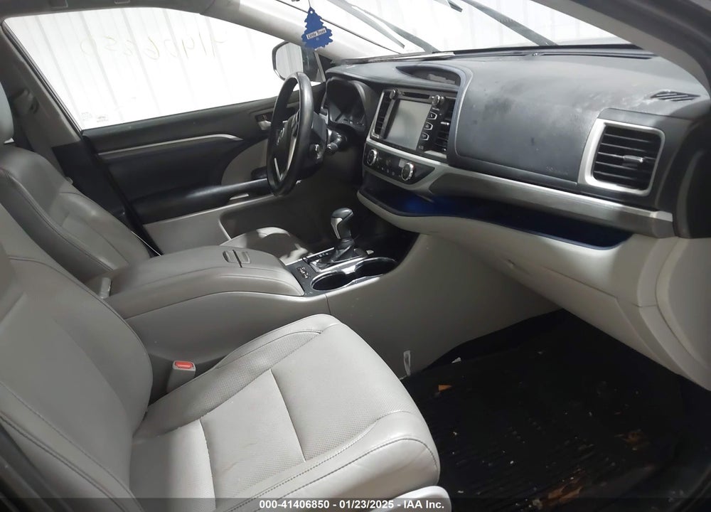 2019 TOYOTA HIGHLANDER LIMITED VIN: 5TDDZRFH6KS951134