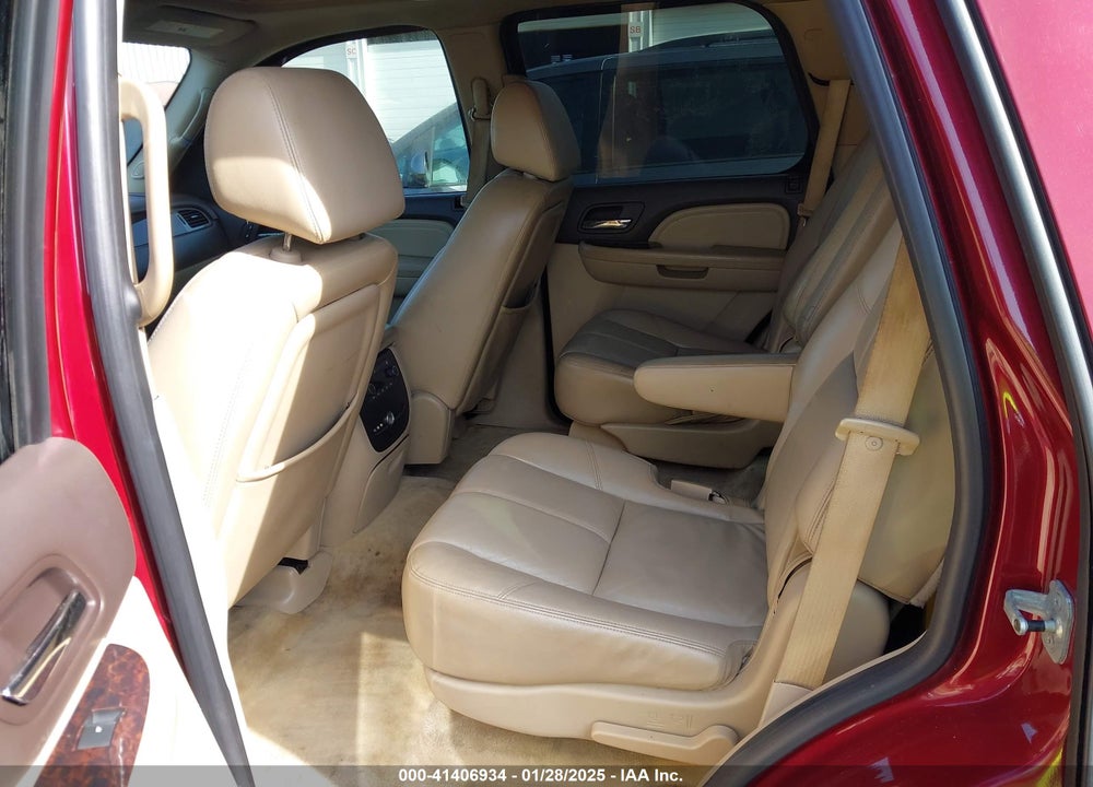 2008 GMC YUKON DENALI VIN: 1GKEC63848J188517