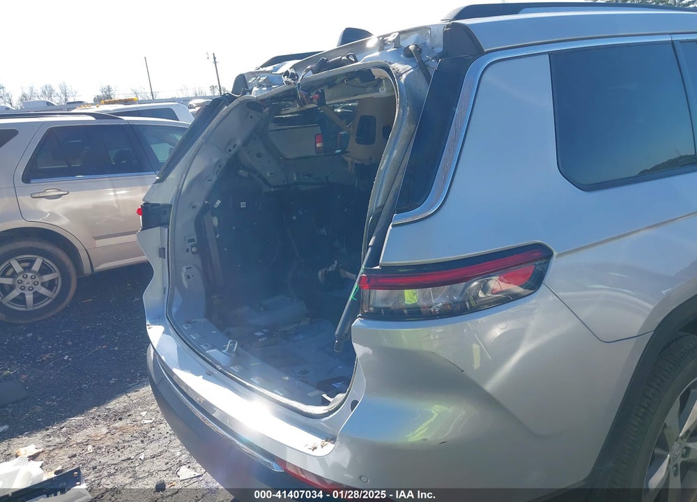 2021 JEEP GRAND CHEROKEE L LIMITED 4X4 VIN: 1C4RJKBG9M8108697