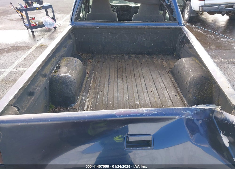 2001 CHEVROLET S-10 LS VIN: 1GCCS195518202802