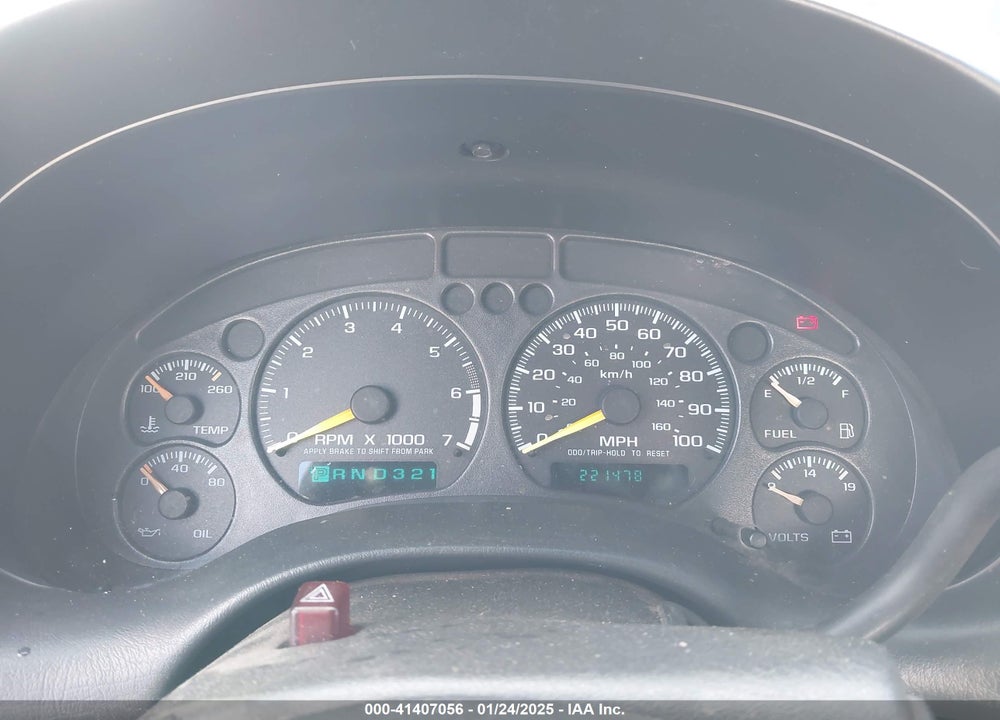 2001 CHEVROLET S-10 LS VIN: 1GCCS195518202802