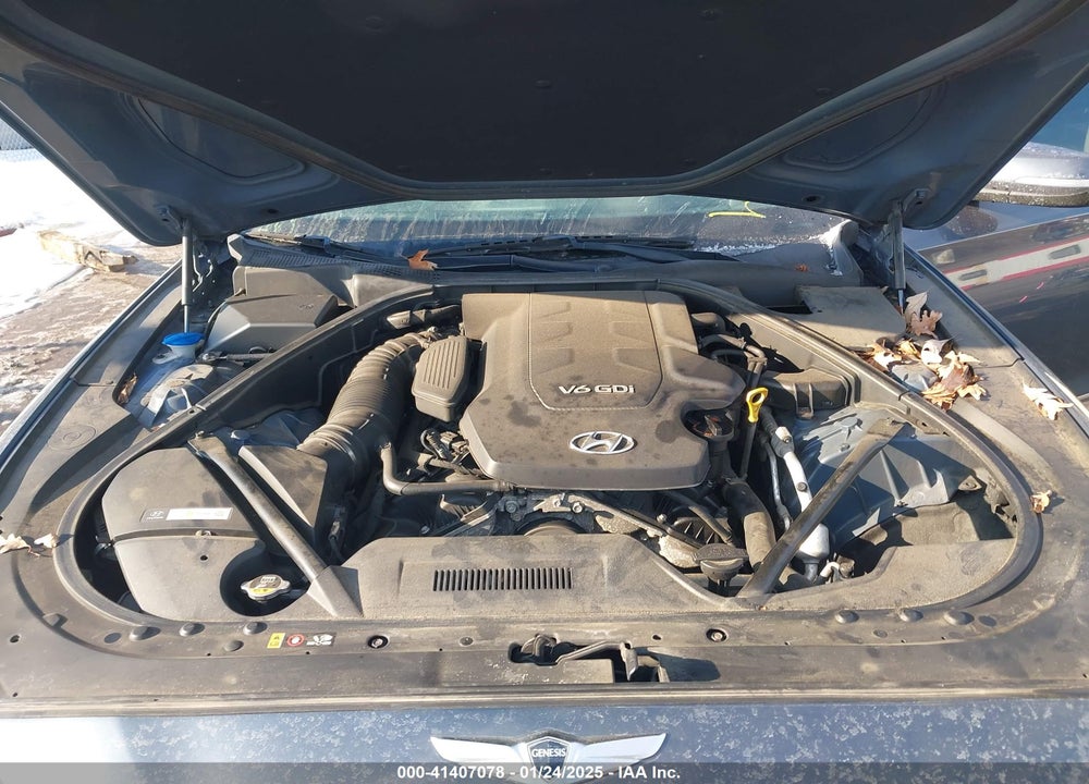2015 HYUNDAI GENESIS VIN: KMHGN4JE8FU098807