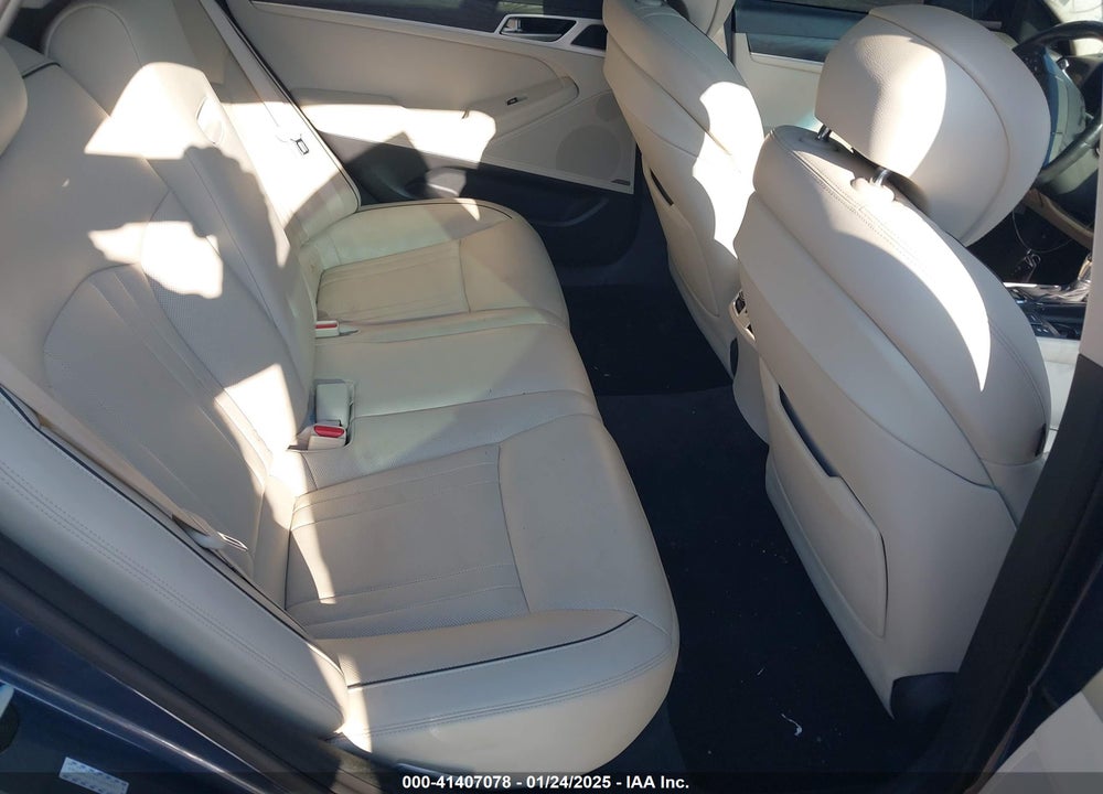 2015 HYUNDAI GENESIS VIN: KMHGN4JE8FU098807