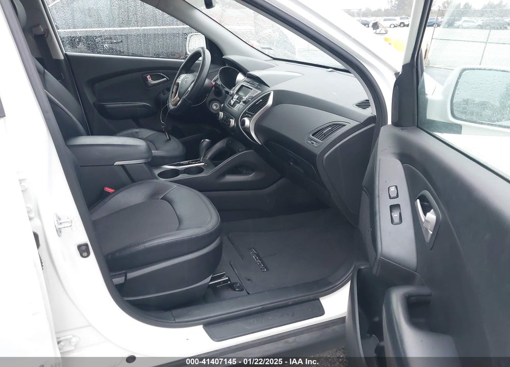 2013 HYUNDAI TUCSON GLS VIN: KM8JUCAC3DU672650