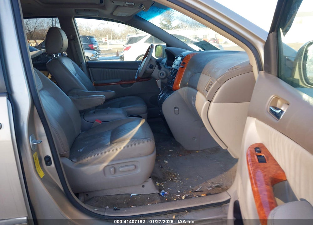 2009 TOYOTA SIENNA LIMITED VIN: 5TDZK22CX9S270853