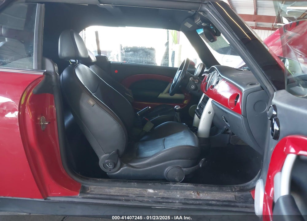 2005 MINI COOPER VIN: WMWRF33425TF62042
