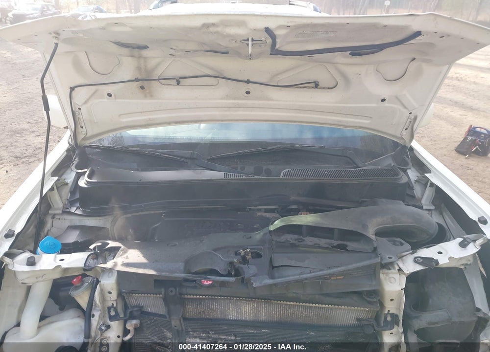 2011 HONDA PILOT TOURING VIN: 5FNYF4H96BB105979