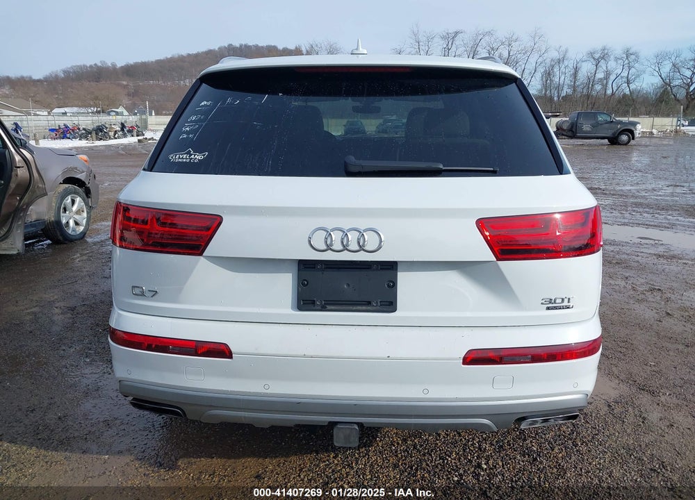 2018 AUDI Q7 3.0T PREMIUM VIN: WA1VAAF78JD039663