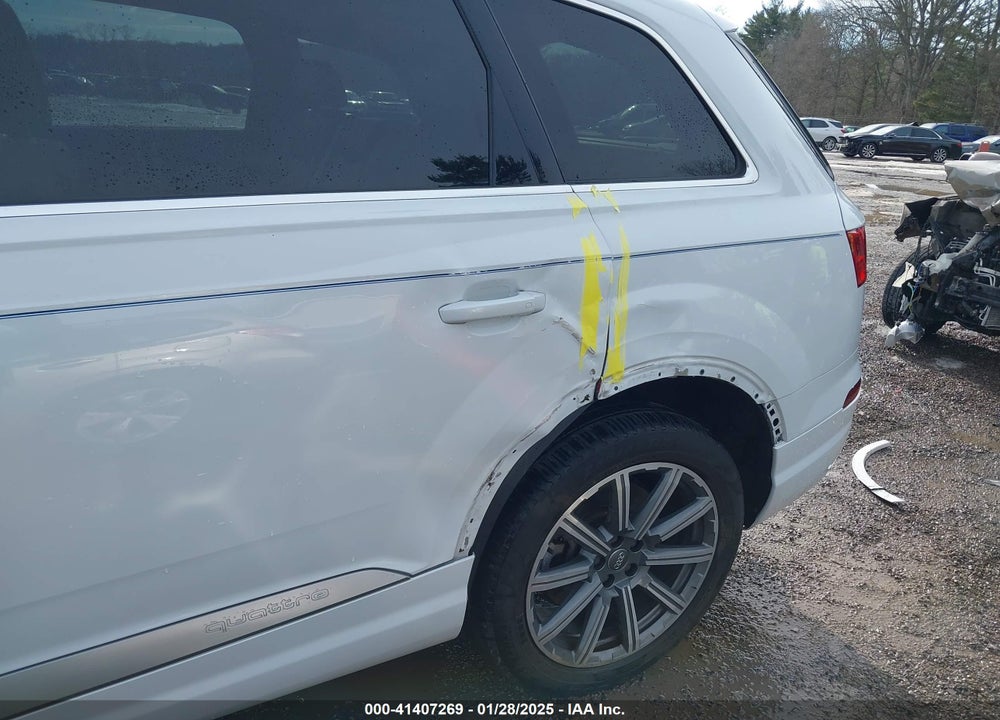2018 AUDI Q7 3.0T PREMIUM VIN: WA1VAAF78JD039663