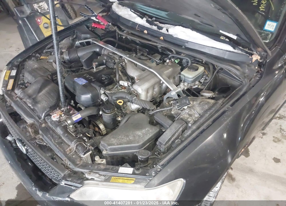 2005 LEXUS IS 300 VIN: JTHBD192950100823