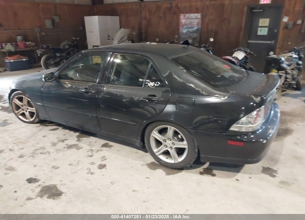 2005 LEXUS IS 300 VIN: JTHBD192950100823