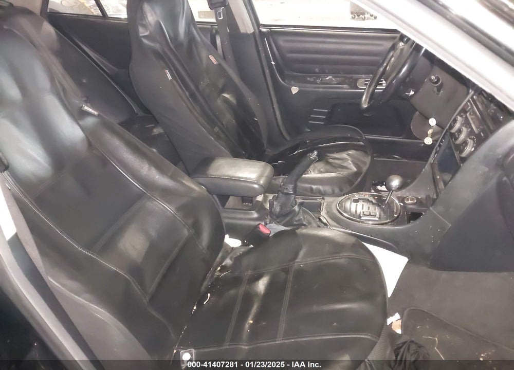 2005 LEXUS IS 300 VIN: JTHBD192950100823
