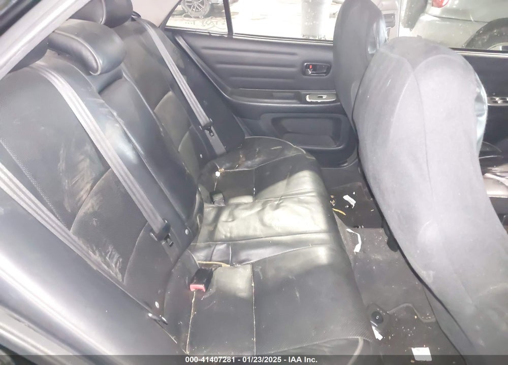 2005 LEXUS IS 300 VIN: JTHBD192950100823
