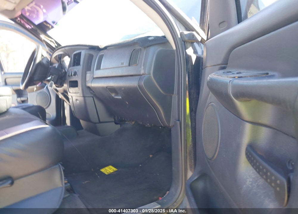 2002 DODGE RAM 1500 ST VIN: 1D7HU18N22S655402