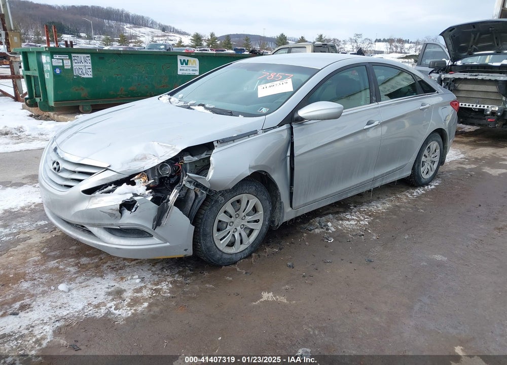 2013 HYUNDAI SONATA GLS VIN: 5NPEB4AC2DH517857
