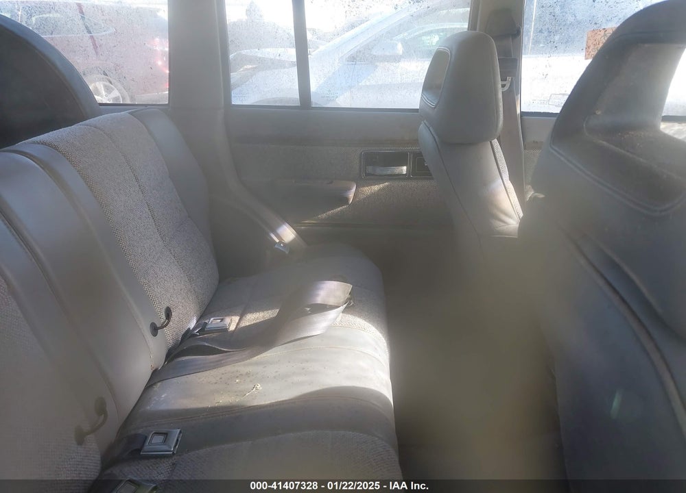 1989 JEEP CHEROKEE LAREDO VIN: 1J4FJ58L7KL465695