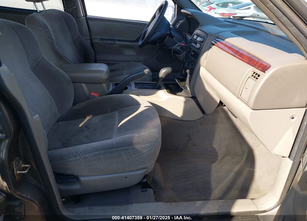 2000 JEEP GRAND CHEROKEE LAREDO VIN: 1J4G248S6YC411039