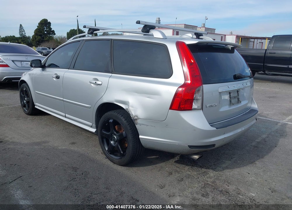 2010 VOLVO V50 VIN: YV1672MJ4A2557403