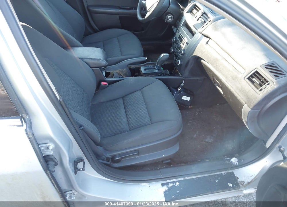 2010 FORD FUSION SE VIN: 3FAHP0HA4AR316648