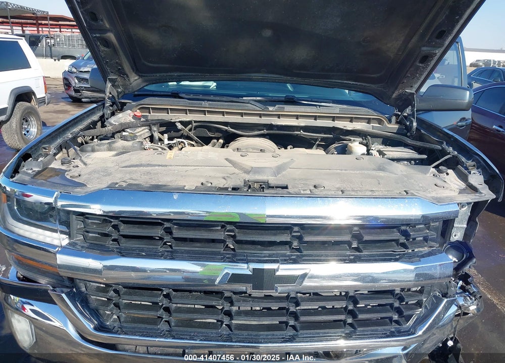 2018 CHEVROLET SILVERADO 1500 VIN: 3GCUKREC2JG570808