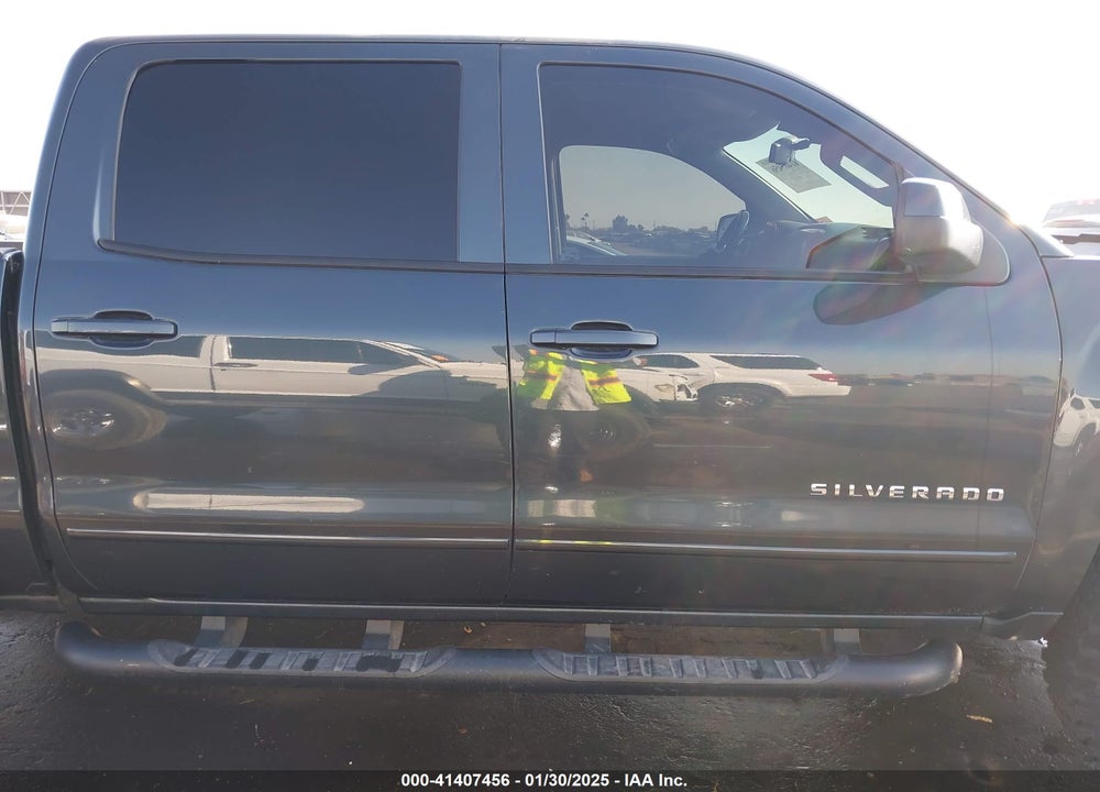 2018 CHEVROLET SILVERADO 1500 VIN: 3GCUKREC2JG570808