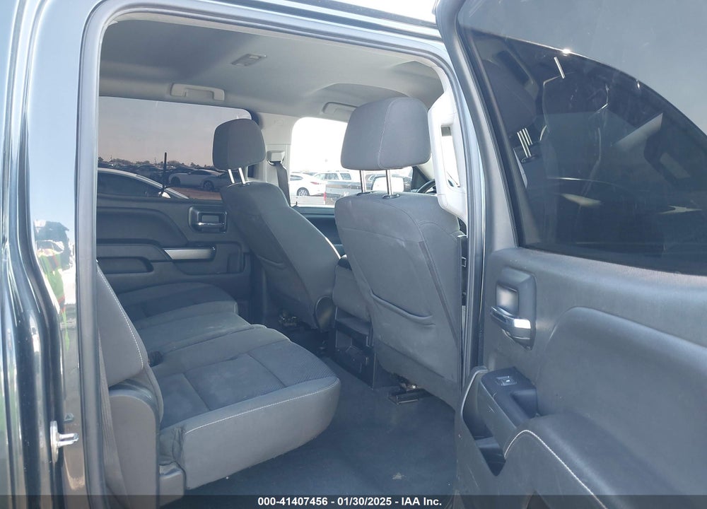 2018 CHEVROLET SILVERADO 1500 VIN: 3GCUKREC2JG570808