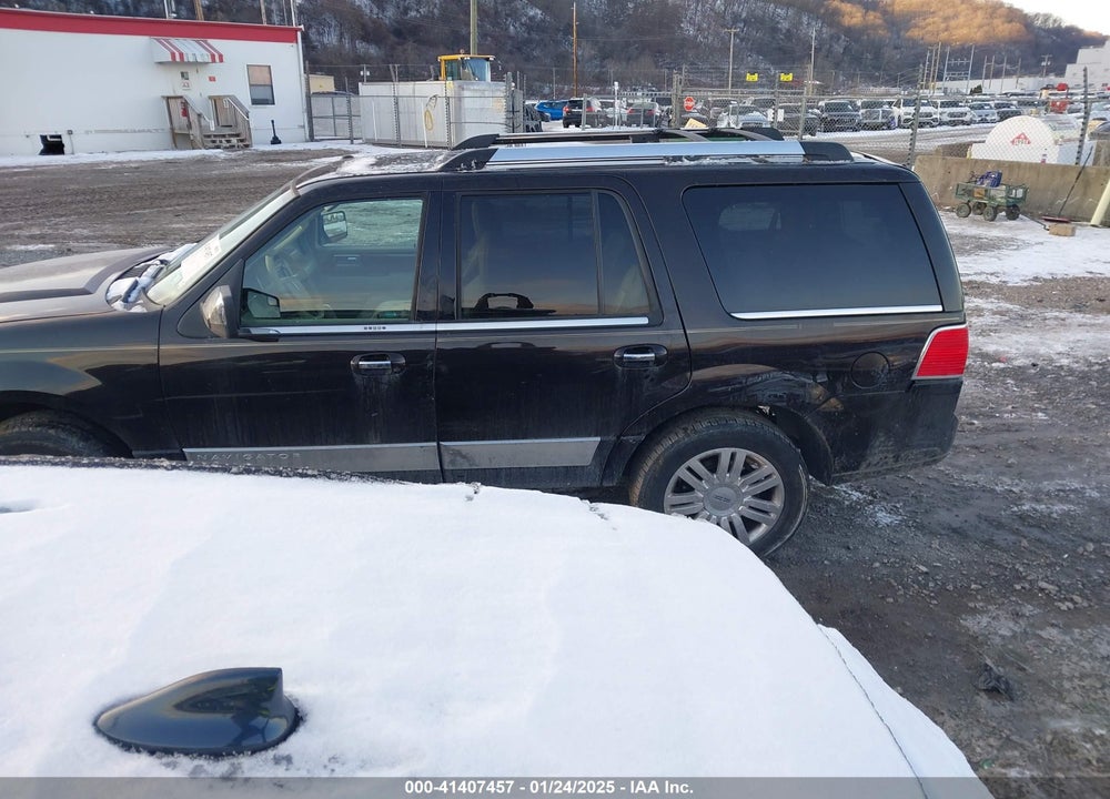 2013 LINCOLN NAVIGATOR VIN: 5LMJJ2J57DEL09392
