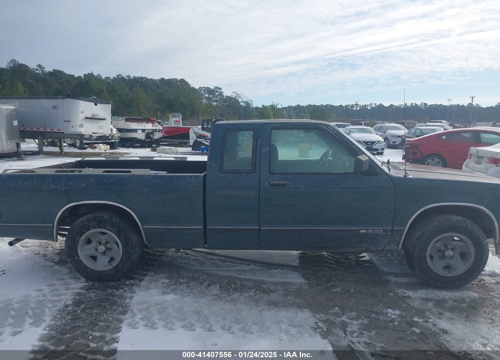 1993 CHEVROLET S TRUCK S10 VIN: 1GCCS19R4P8169819