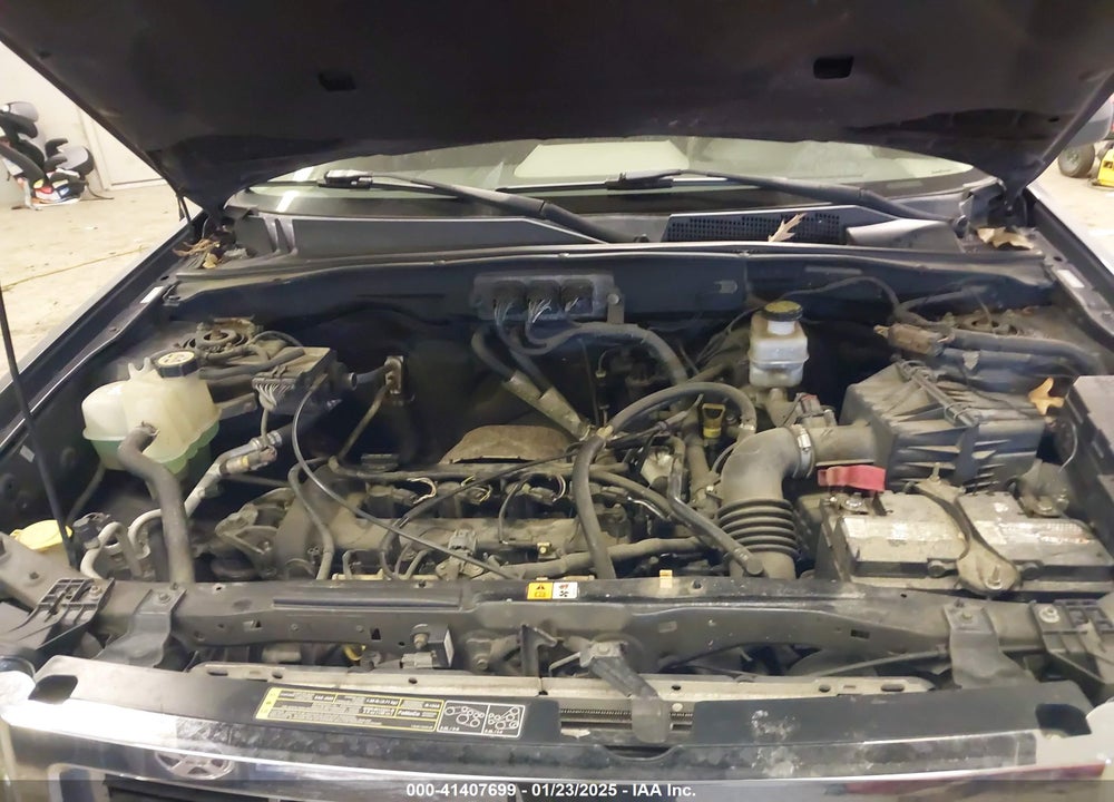 2008 FORD ESCAPE XLS VIN: 1FMCU02Z88KC80632