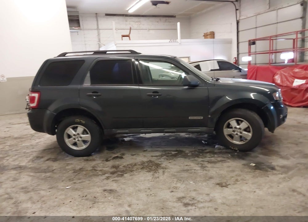 2008 FORD ESCAPE XLS VIN: 1FMCU02Z88KC80632