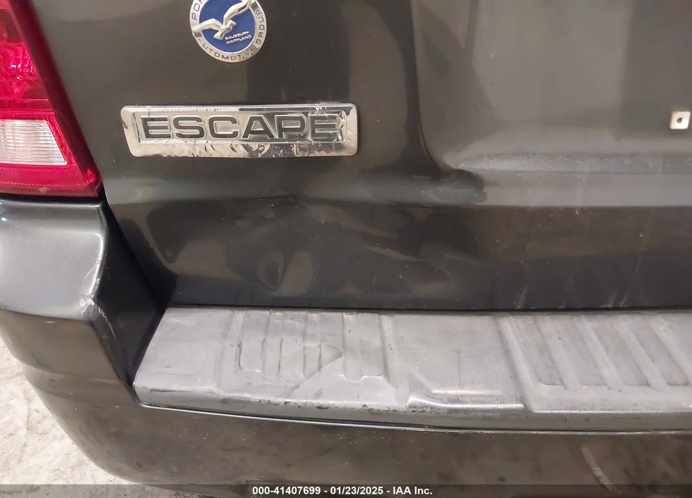 2008 FORD ESCAPE XLS VIN: 1FMCU02Z88KC80632