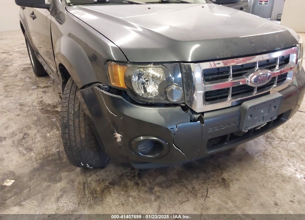 2008 FORD ESCAPE XLS VIN: 1FMCU02Z88KC80632