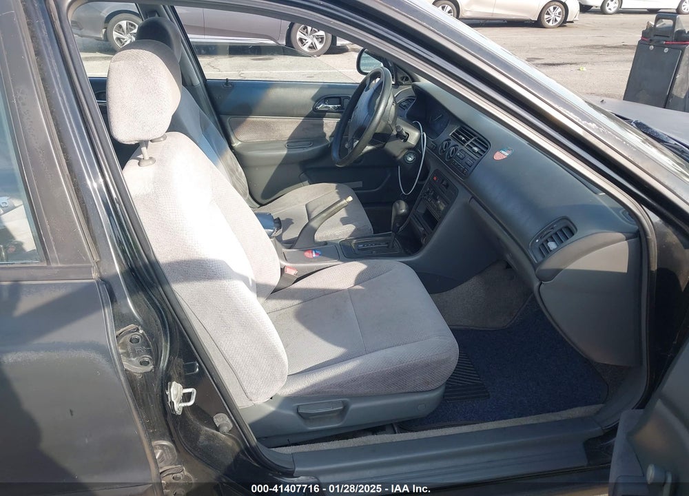 1997 HONDA ACCORD DX VIN: 1HGTB5622VA476216