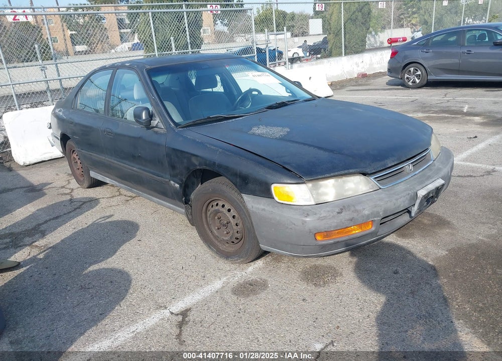 1997 HONDA ACCORD DX VIN: 1HGTB5622VA476216