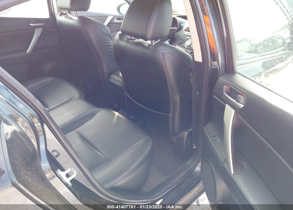 2011 MAZDA 3 VIN: JM1BL1W66B1390195