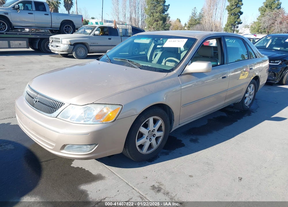 2001 TOYOTA AVALON XLS VIN: 4T1BF28B31U180430
