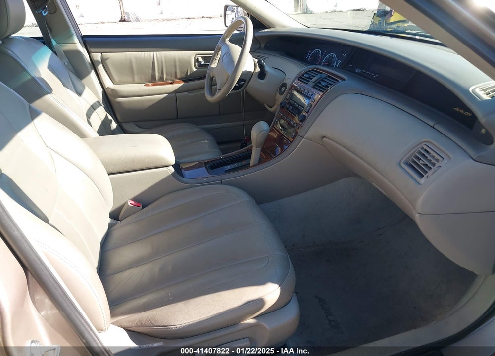 2001 TOYOTA AVALON XLS VIN: 4T1BF28B31U180430