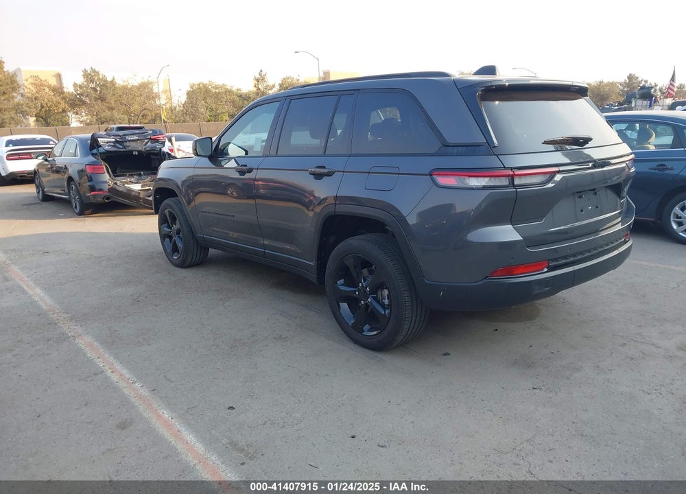 2023 JEEP GRAND CHEROKEE VIN: 1C4RJGAG7PC647982