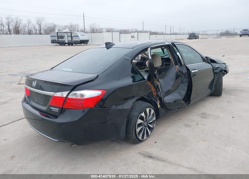 2015 HONDA ACCORD HYBRID VIN: 1HGCR6F78FA000892