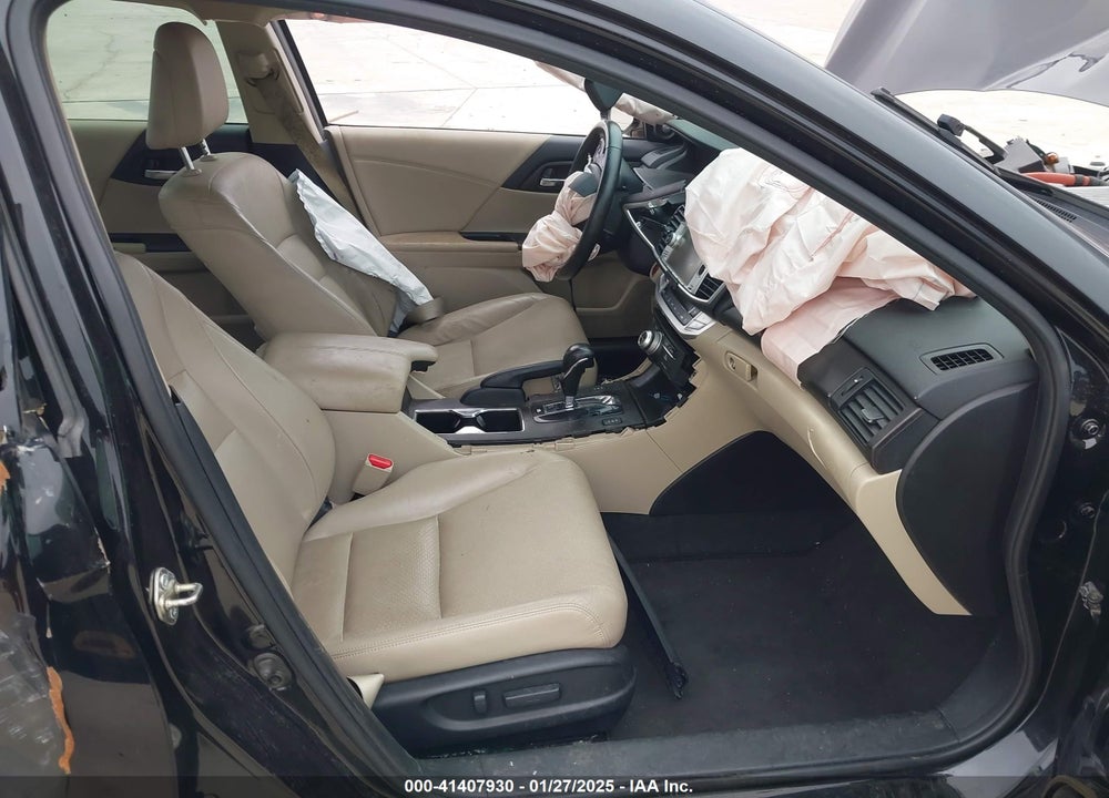 2015 HONDA ACCORD HYBRID VIN: 1HGCR6F78FA000892