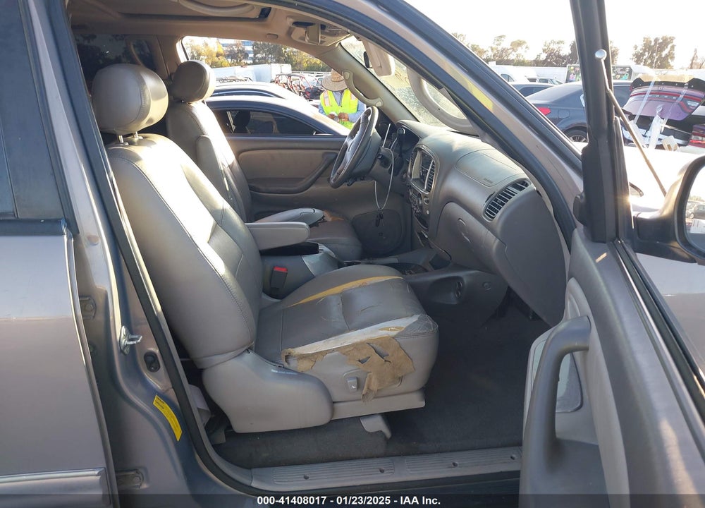 2001 TOYOTA SEQUOIA VIN: 5TDZT38A81S050642