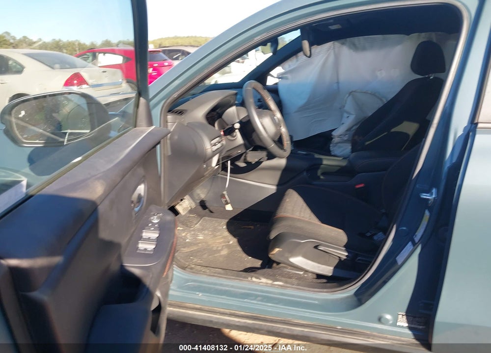 2024 HONDA HR-V 2WD SPORT/2WD SPORT W/O BSI VIN: 3CZRZ1H57RM708415